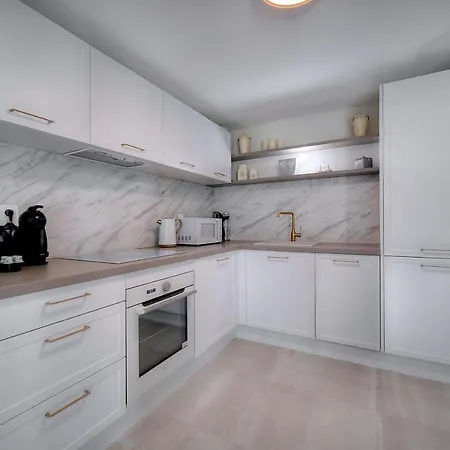 Upstays Charming 50m2 戛纳